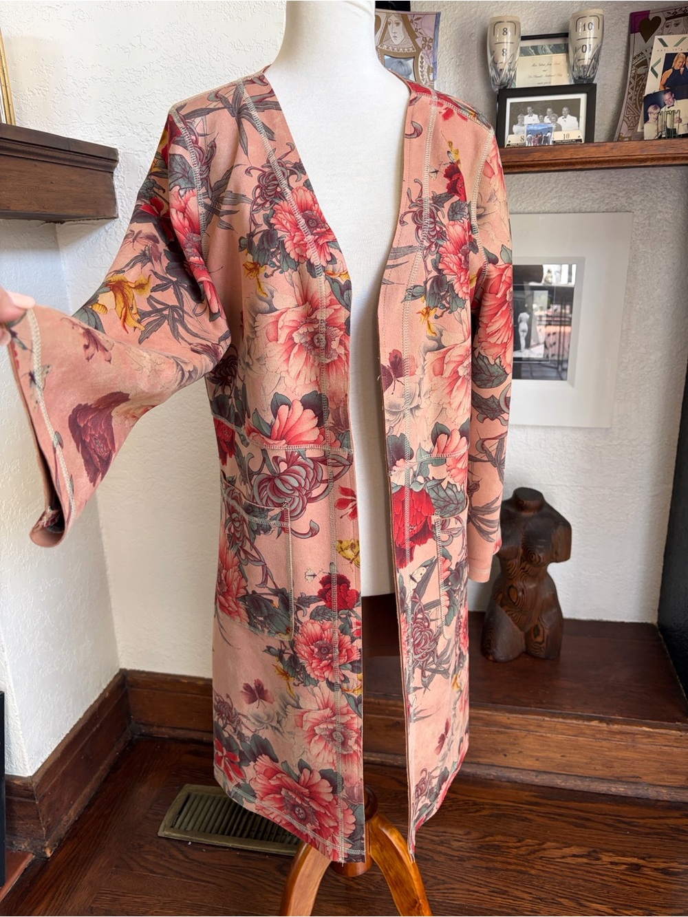 Solitaire Faux Suede Floral Open Front Duster Blush Pink Size Medium